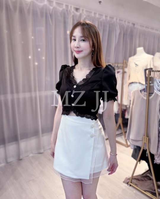 BL14740BK Blouse